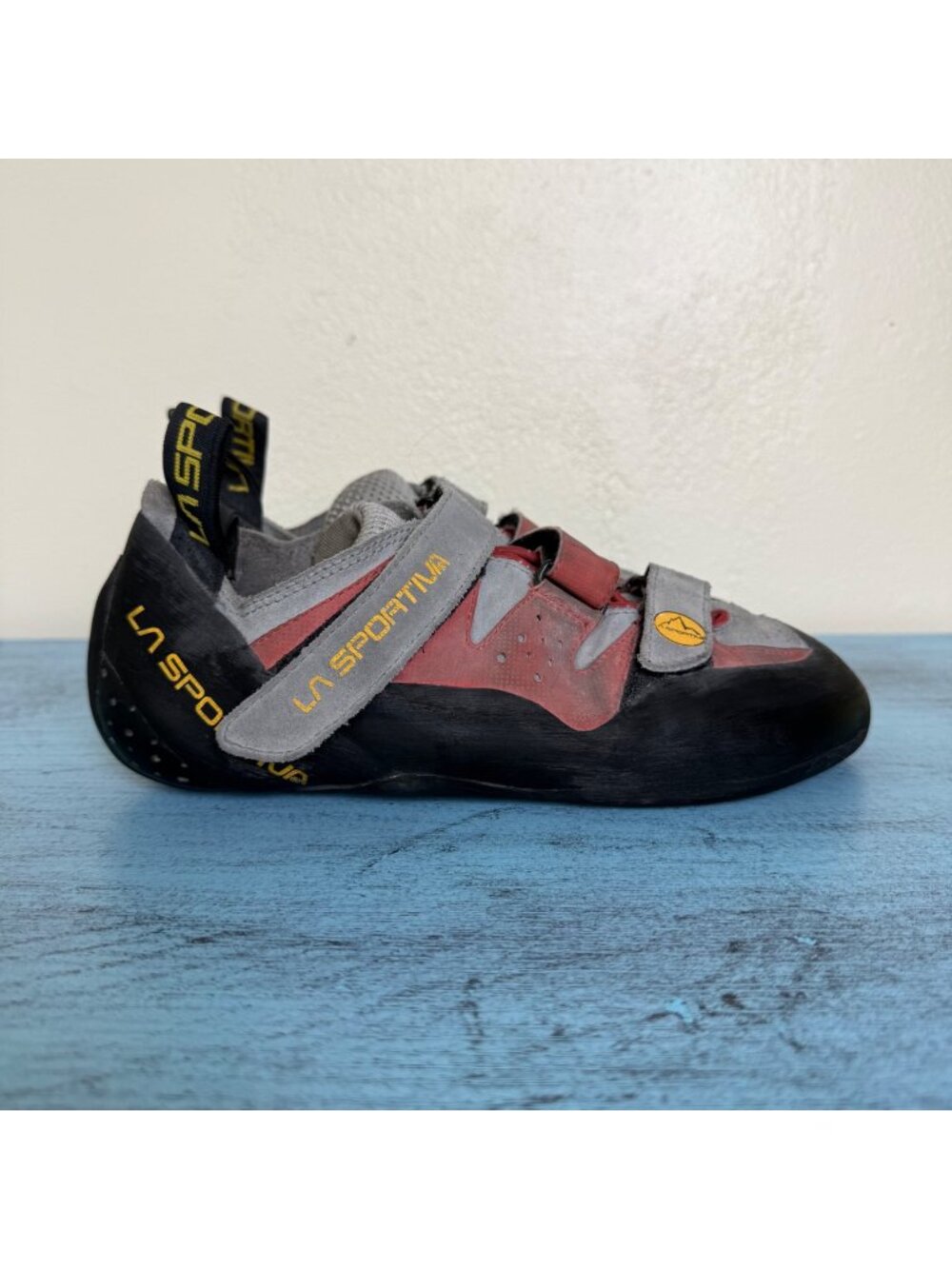 La Sportiva Mantis Climbing Shoes Red/Gray w/ Adjustable Straps Mens Size 8.5